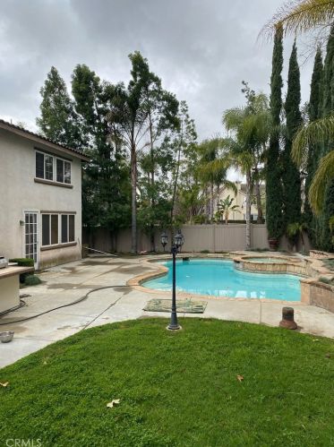 1565 Bison St, Upland, CA 91784-9235