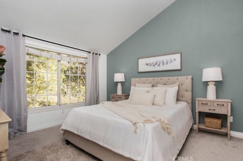 1052 Dewcrest Dr, Anaheim CA  92808-2403 exterior