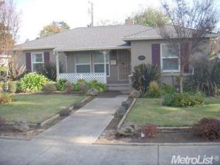 1018 Lee Ave, Lodi, CA 95240-5245
