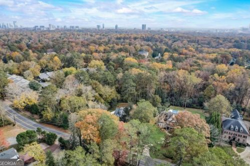 740 Moores Mill Rd, Atlanta GA  30327-1561 exterior