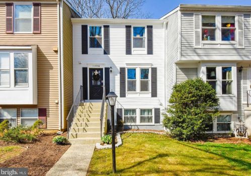 11046 Granby Ct, Herndon, VA 20191-5021