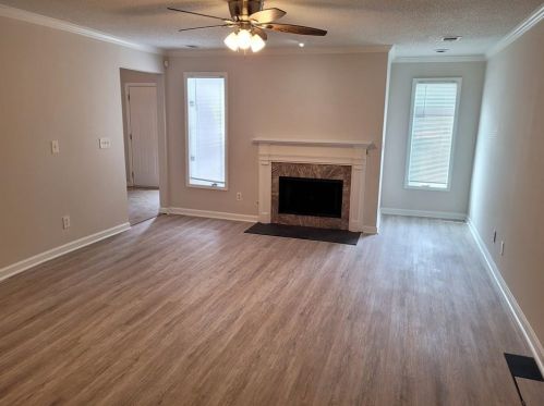 17 Brittany Way, Atlanta GA  30324-2962 exterior