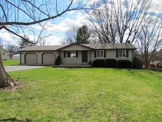 2161 Old Waynetown Rd, Crawfordsville IN  47933-6125 exterior