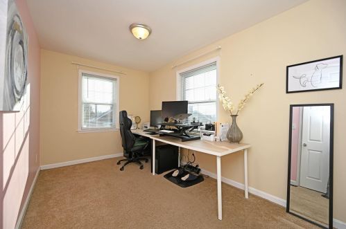 221 Harvest Ln, Cincinnati OH exterior