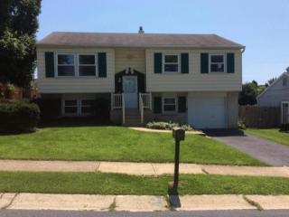 1556 Robert Rd, Lancaster, PA 17601-5633