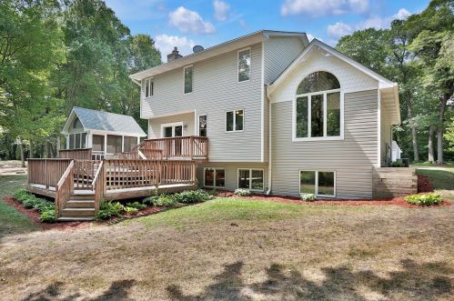 15403 Potomac St, Columbus, MN 55025