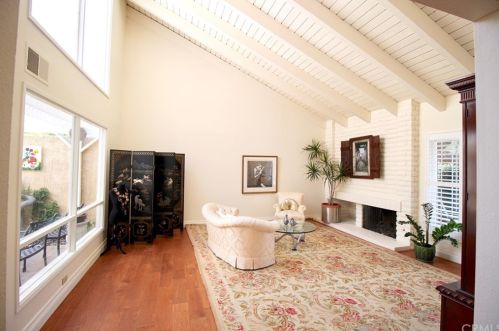 5 Cypress Tree Ln, Irvine CA  92612-2211 exterior