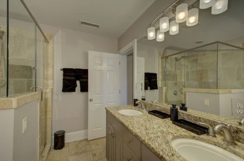 627 Hillpine Dr, Atlanta GA  30306-3222 exterior