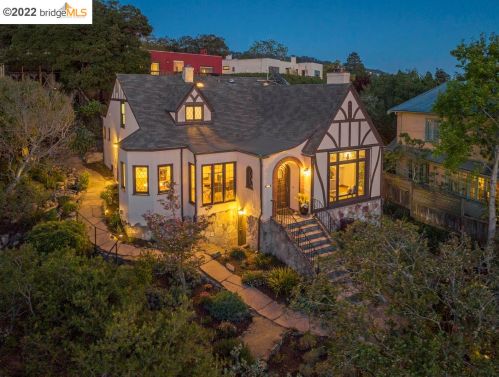 683 Vincente Ave, Berkeley, CA 94707-1523