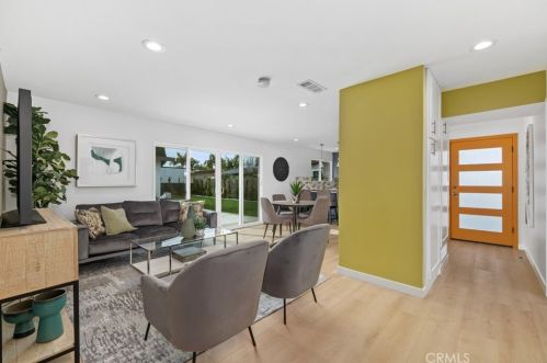 15374 Midcrest Dr, Whittier CA  90604-2336 exterior