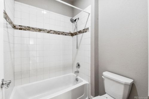 6632 Muscadine Ct, Denver CO  80016 exterior