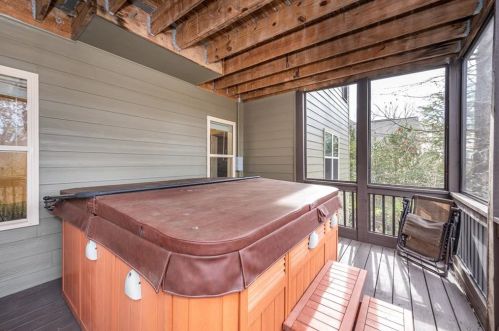 369 Hawkins Rdg, Big Canoe GA 30143-4748 exterior