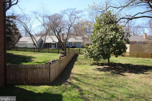 17 Friendship Ct, Charles Town WV 25414-5058 exterior