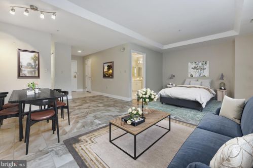 2304 Windrow Dr, Princeton NJ 08540-5020 exterior