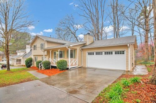 265 Arbour Run, Suwanee, GA 30024-2580