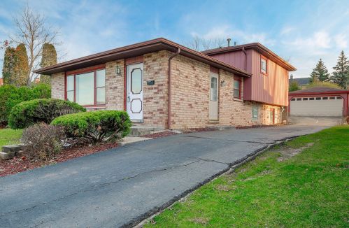 222 Short St, Lemont, IL 60439-4227