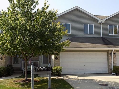 111 Pheasant Dr, Burr Ridge, IL 60525