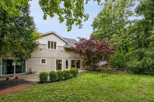 1900 Blue Bell Dr, Cincinnati, OH 45224-2806