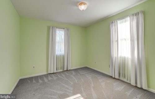 11818 Dewey Rd, Silver Spring MD 20906-4881 exterior