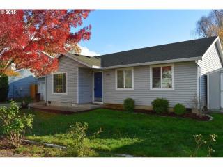 706 Earl Ct, Newberg, OR 97132-9046
