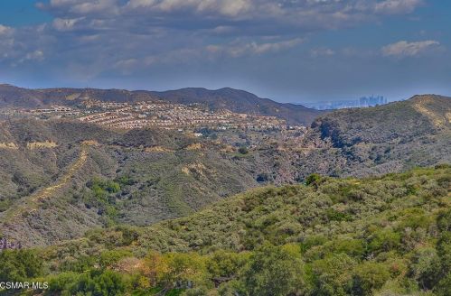 2175 Tuna Canyon Rd, Topanga, CA 90290-3447