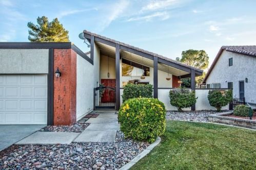 14851 Greenbriar Dr, Helendale, CA 92342-7781