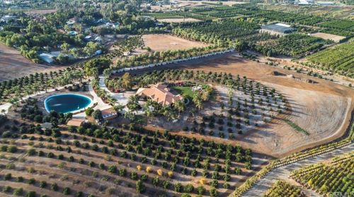 1559 Heather Ln, Riverside CA exterior