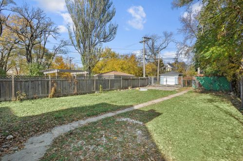 5310 Ferdinand St, Chicago, IL 60644-1936