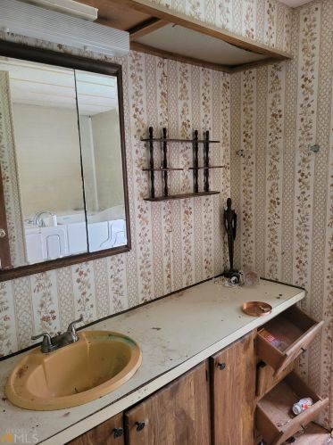 1355 Maple St, Stockbridge GA 30281-4504 exterior