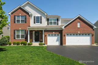 1076 Galena Dr, Volo, IL 60073-8187