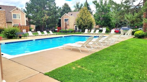 13344 Asbury Dr, Aurora CO  80014-4305 exterior