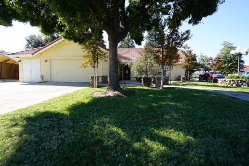 1432 Locust Ave, Clovis, CA 93611-7318