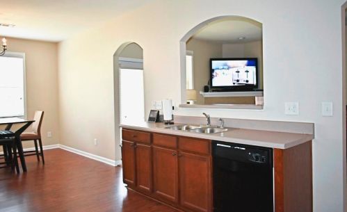 424 Fernbay Dr, Atlanta GA  30331-8956 exterior
