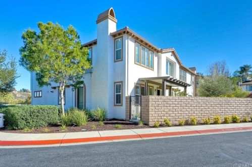 28124 Calle Lumina, Temecula, CA 92592-7006