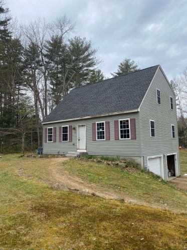 26 Brentwood Rd, Fremont, NH 03044-3582