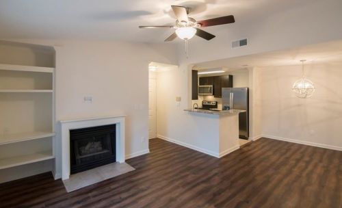 628 Granville Ct, Atlanta, GA 30328-3445