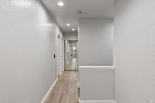 1068 Matthew Ct, Windsor CA  95492-8778 exterior
