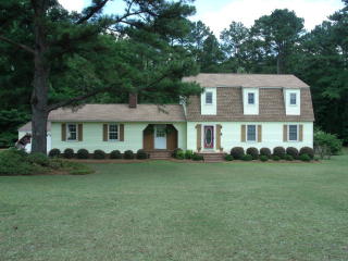 110 Acres Rd, Greenwood, SC 29649-9502