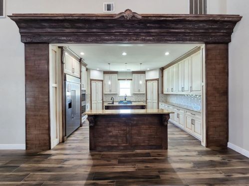 526 Angus Trl, Angleton TX 77515-9833 exterior