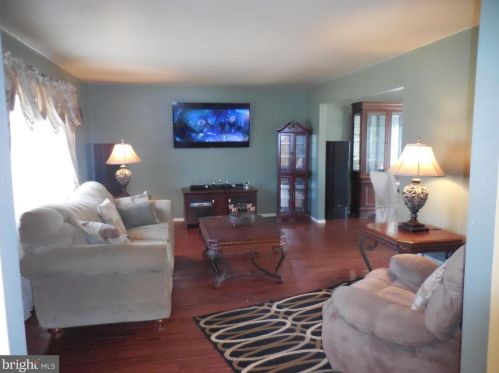 650 Yardville Hamilton Squ Rd, Trenton, NJ 08691-3324