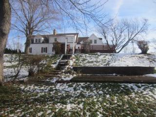 600 Kelly St, Hobart, IN 46342-2412