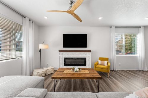 21001 60th Ave, Denver CO  80019 exterior