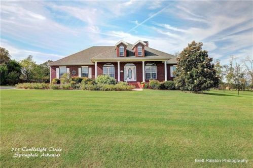 511 Candlelight Cir, Springdale, AR 72762-9250