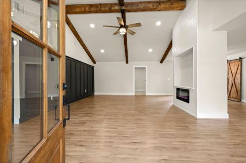 302 Brk Holw Dr, Conroe TX  77385-9107 exterior