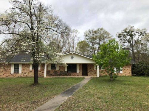 1041 Fm 31, De Berry, TX 75639-3297