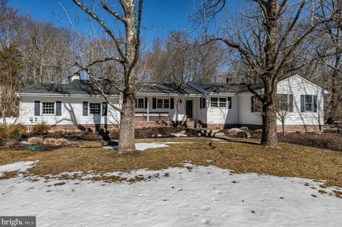 275 Cherry Vly Rd, Princeton NJ  08540-7917 exterior