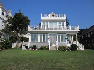 13 Beach Ave, Milford, CT 06460-8202