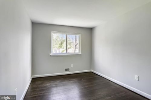 11744 Lovejoy St, Silver Spring MD 20902-1632 exterior