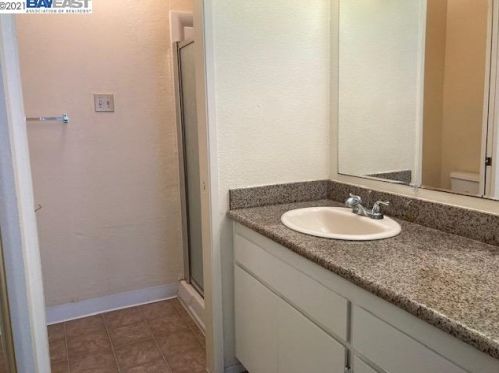 6236 Civic Terrace Ave, Newark, CA 94560-3838