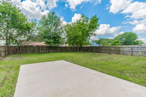 5021 Meadow Crest St, Morgans Point TX  77571-2838 exterior